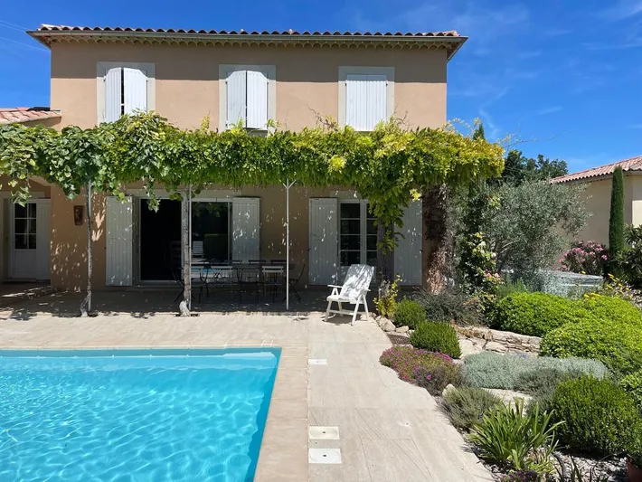 Casa de vacaciones para 10 personas, con piscina además de jardín y vistas, Se admiten mascotas - 1