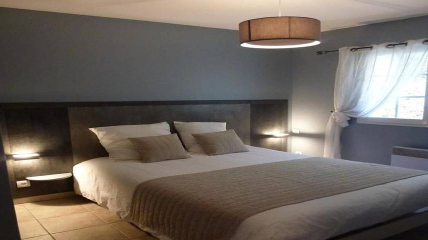 Location de vacances pour 7 personnes, avec terrasse et piscine à La Bastide-Clairence - 4