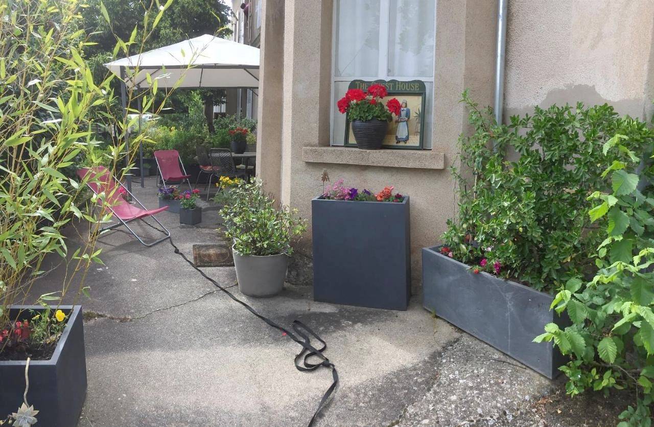 Chambre d'Hôtes Le Tilleul de Canac Parking privé Gratuit Petits déjeuners Compris in Rodez, Aveyron