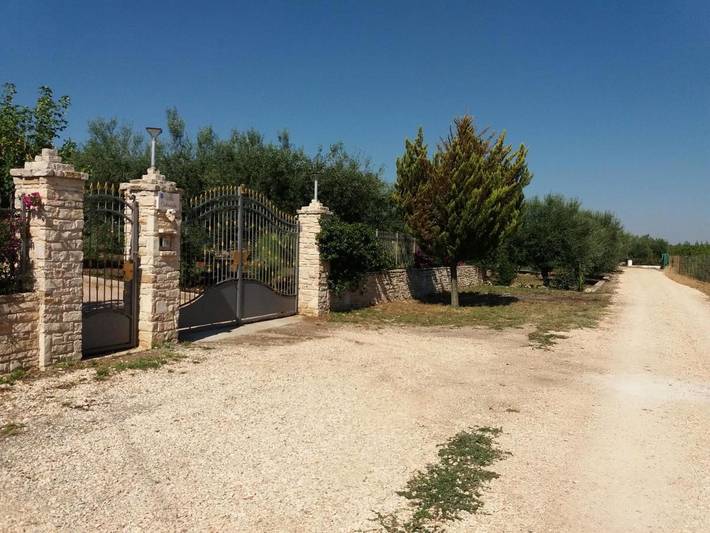 Location de vacances pour 6 personnes, avec vue et jardin à Corato - 2