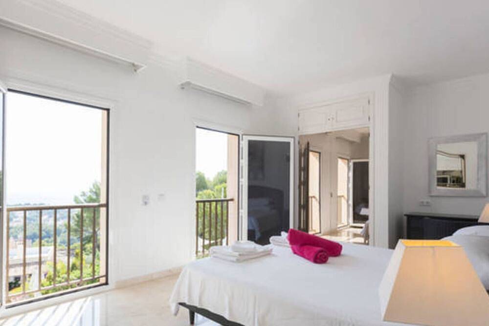 Villa Ocean View en Portals Nous by Mallorca North Villas in Bendinat, Calvià