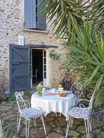 Gîte pour 4 personnes, avec jardin dans Office De Tourisme De Laroque Des Alberes