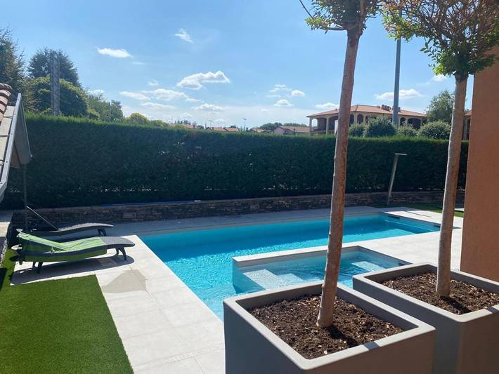 Bed and breakfast per 7 persone, con piscina per bambini e piscina nonché giardino e idromassaggio, con animali domestici - 1