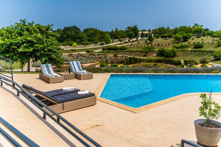 Villa Arkaim with Private Pool in Marčana, Südküste Istrien