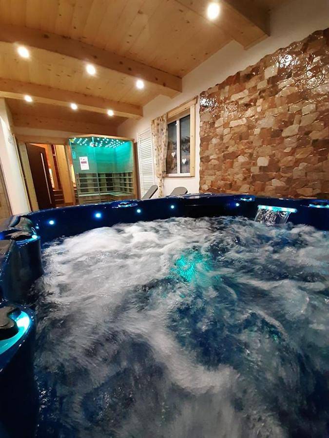 Casa de huéspuedes para 2 personas, con Terraza y Jacuzzi además de Jardín y Sauna en Eslovaquia