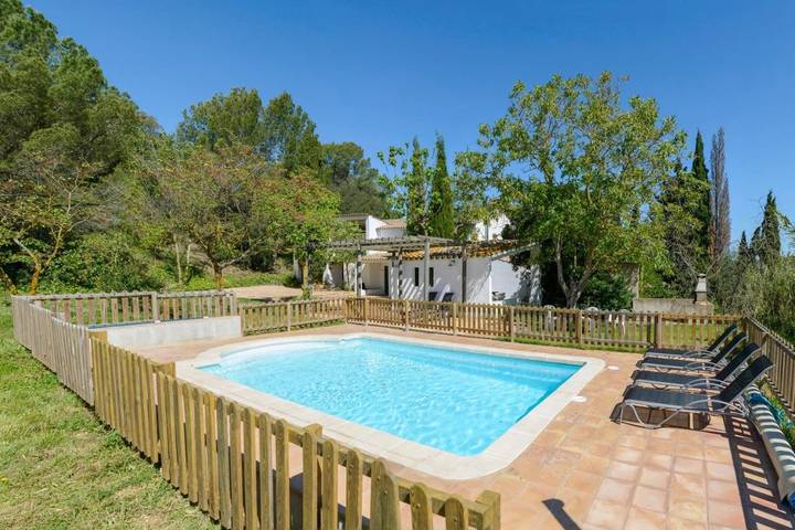 Casa rural para 14 personas, con Balcón y Terraza además de Jardín y Piscina en Vilaür