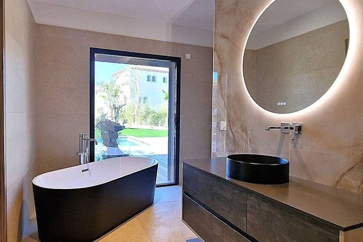 Villa pour 10 personnes, animaux acceptés dans Boulouris - 2