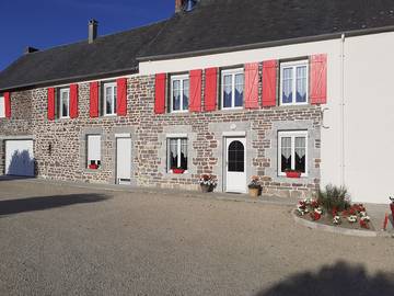 Chambre d’hôte pour 3 personnes, avec jardin à Bréhal