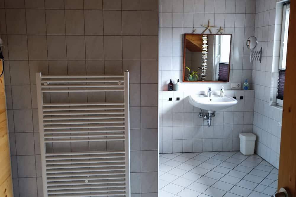 Ganze Wohnung, Ferienwohnung mit eigener Sauna am Waldrand gelegen. in Kirchhundem, Sauerland