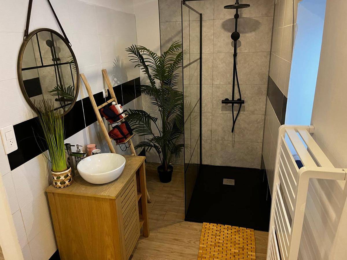 One-Bedroom House in Diou, Allier