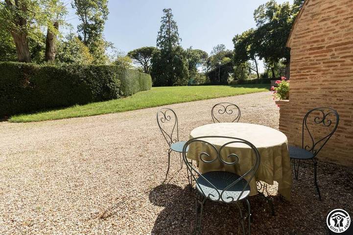Maison de campagne pour 4 personnes, avec jardin et piscine à Drémil-Lafage