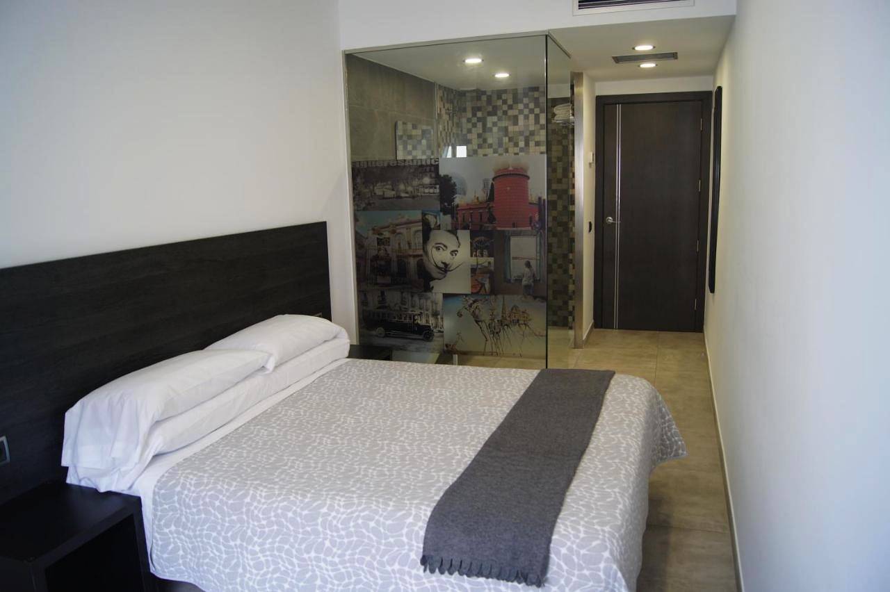 Hostal Sanmar in Figueras, Haut-Ampurdan