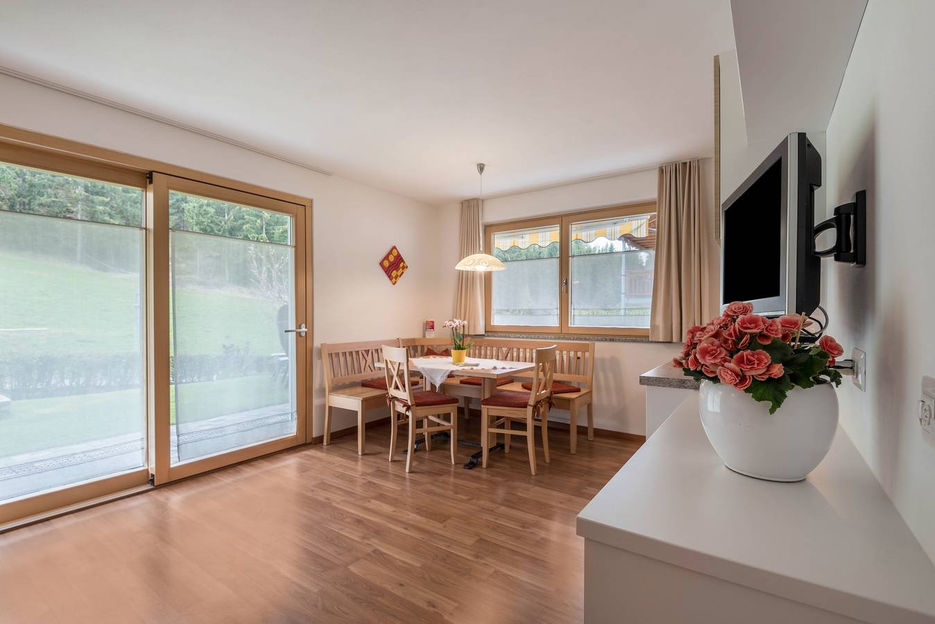 Appartamento intero, Appartamento 'Hilber Sass Rigais' con vista montagna, terrazza privata e Wi-Fi in Santa Maddalena (Valle Isarco), Funes