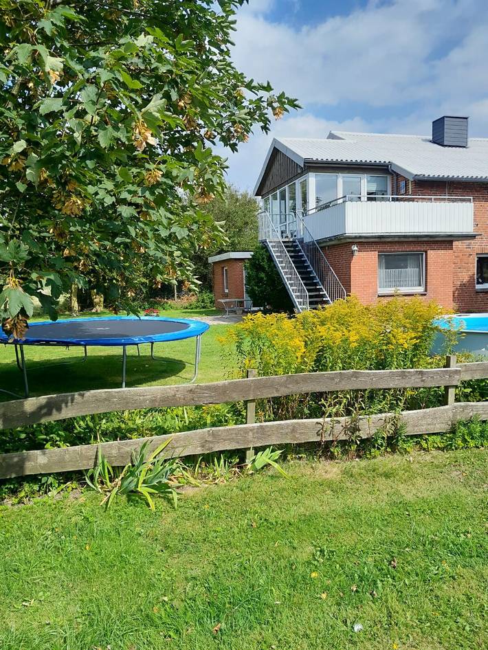 Ferienwohnung für 4 Personen, mit Garten in Hedwigenkoog