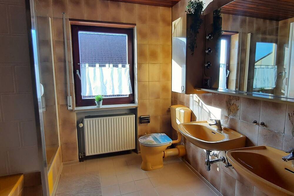 Ganze Wohnung, Casa Apricot, Deutschland in Frankenberg (Eder), Waldecker Land