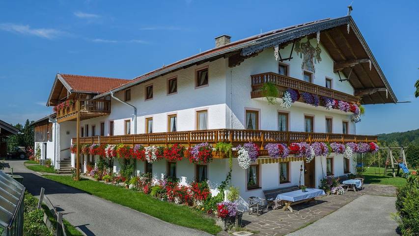 Bauernhof für 2 Personen, mit Garten und Terrasse in Samerberg