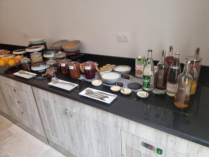 Hôtel pour 2 personnes, avec piscine et jardin, animaux acceptés à Niozelles - 3