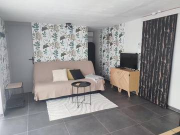 Gîte pour 2 personnes, avec sauna et terrasse ainsi que jardin et jacuzzi dans Lac de l'Abbaye