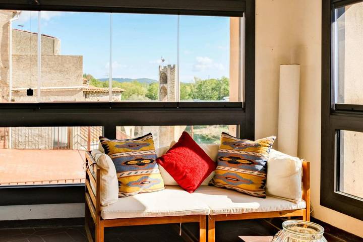 Gîte pour 8 personnes, avec Balcon et Vue à Besalú - 3
