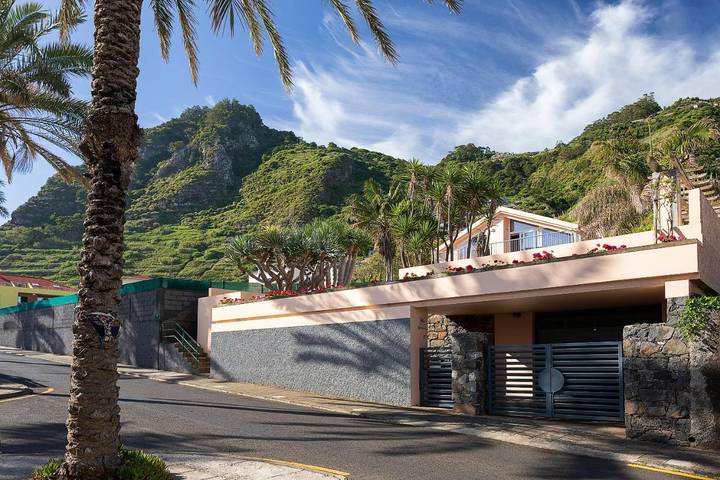 Casa de férias para 6 pessoas, com Varanda e Terraço e ainda Jardim and Vista em Porto Moniz
