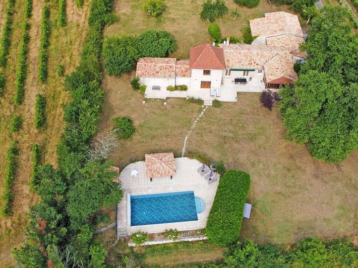 Location de vacances pour 6 personnes, avec piscine à Gageac-et-Rouillac