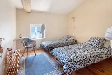 Chambre D’hôte pour 4 Personnes dans Loiré-sur-Nie, Région de Saint-Jean-d'Angély, Photo 1