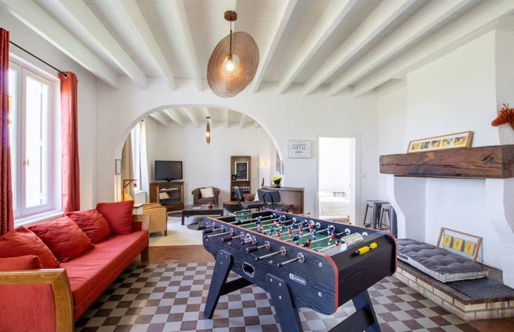 Gîte pour 8 personnes, avec piscine ainsi que jardin et terrasse - 1