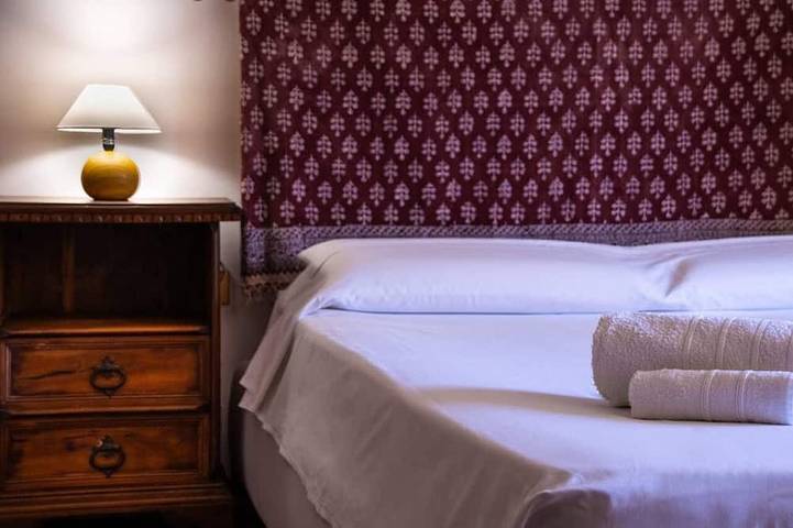 Appartamento intero, Affascinante, romantico appartamento, Ponte Vecchio (50mt), AC, WIFI, Ascensore, completamente attrezzato in Firenze Centro storico, Firenze