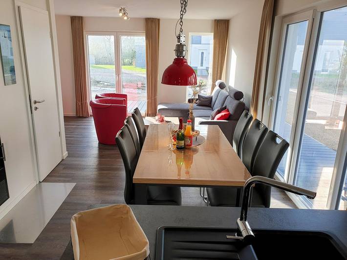 Ferienhaus mit Meerblick für 6 Personen, mit Sauna und Balkon in Schillig