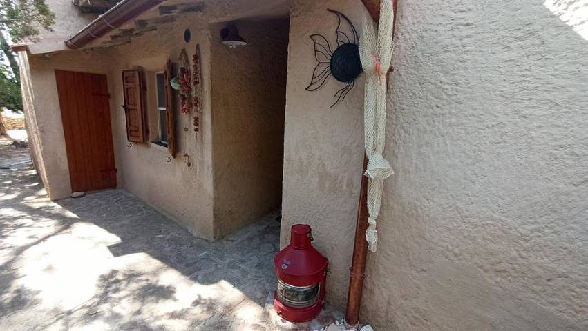 Location de vacances pour 4 personnes, avec jardin et vue à Cala Liberotto - 2