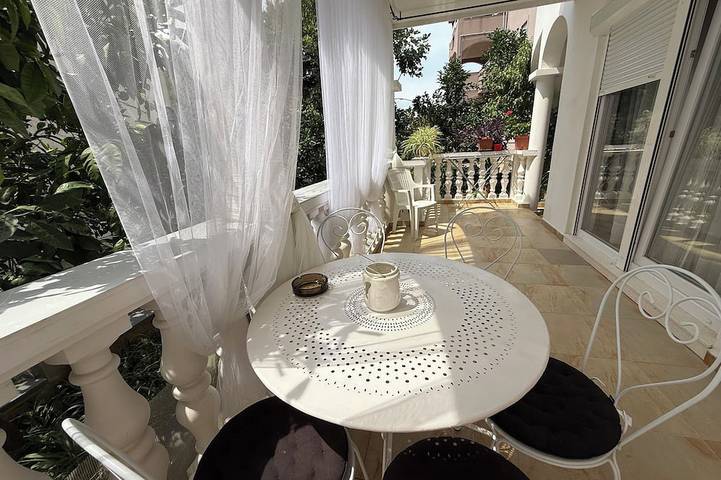 Ferienwohnung für 6 Personen, mit Terrasse in Zadar (Kommun)