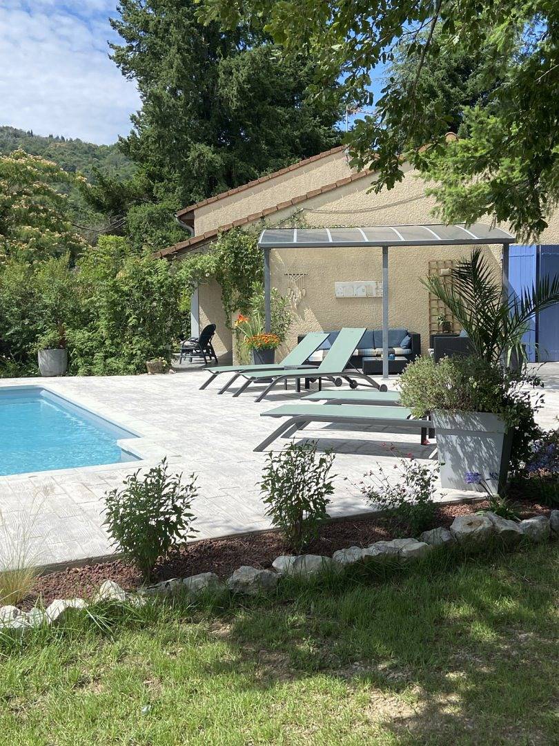 Villa avec piscine à Jaujac in Fabras, Parc naturel régional des Monts d'Ardèche