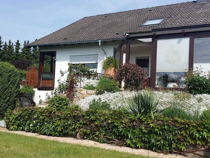 Ferienwohnung für 2 Personen, mit Balkon und Terrasse sowie Garten am Edersee