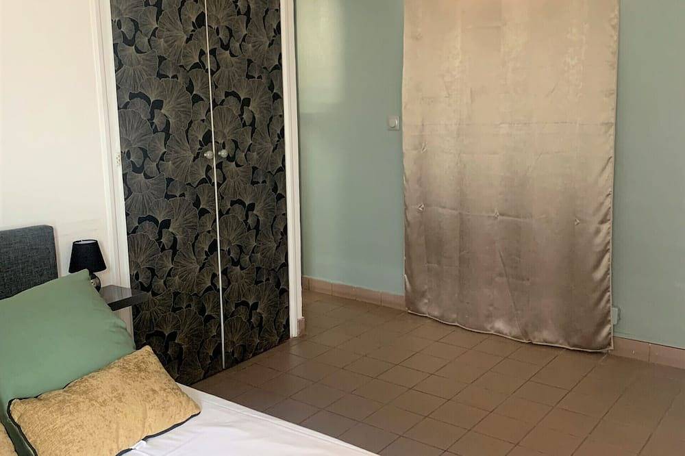 Entire apartment, Vacoa Résidence touristique Chambre 2 rez-de-chaussée in La Saline les Bains, Saint-Paul