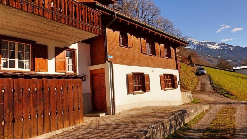 Ferienhaus für 6 Personen, mit Garten und Balkon in Graubünden - 2
