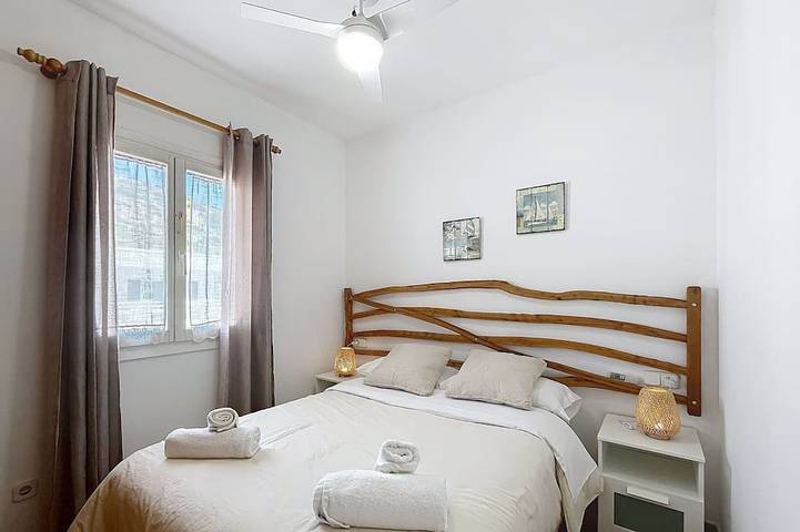 Entire apartment, F76. Sea views in Fornells! in Fornells, Es Mercadal
