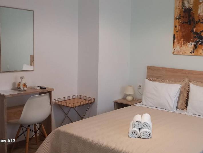 Gîte pour 3 personnes, avec vue et jardin dans Nea Kallikratia - 3