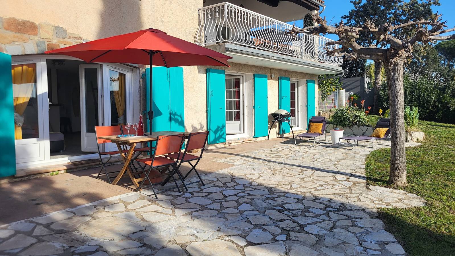 Appartement entier, Appartement "La Marina" avec terrasse et jardin privés in Saint-Aygulf, Fréjus