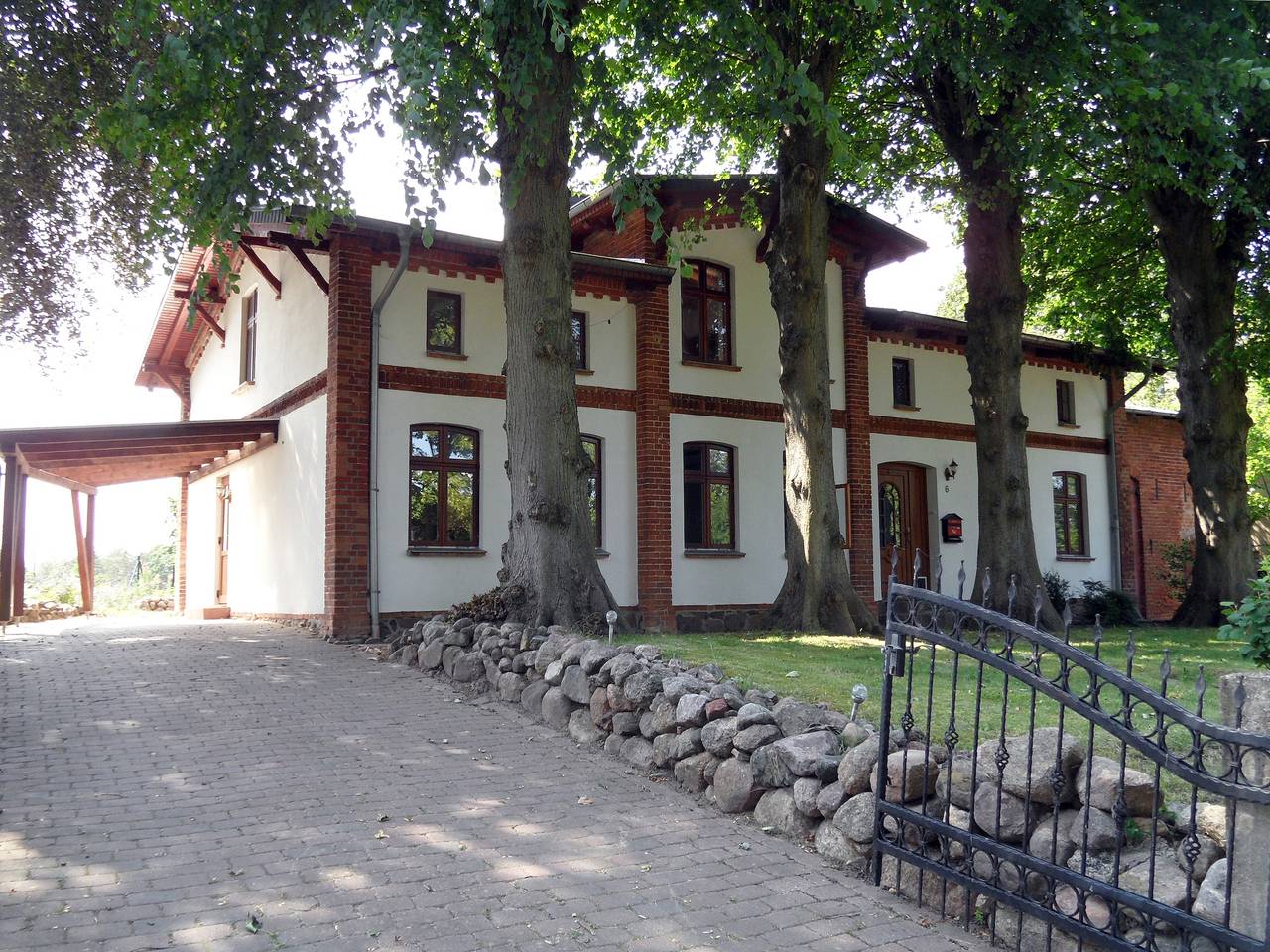 Ganze Ferienwohnung, Komfortable Ferienwohnung "Vier Linden", ruhige dörfliche Lage, 20 min zur Küste in Kirch Mulsow, Neubukow-Salzhaff