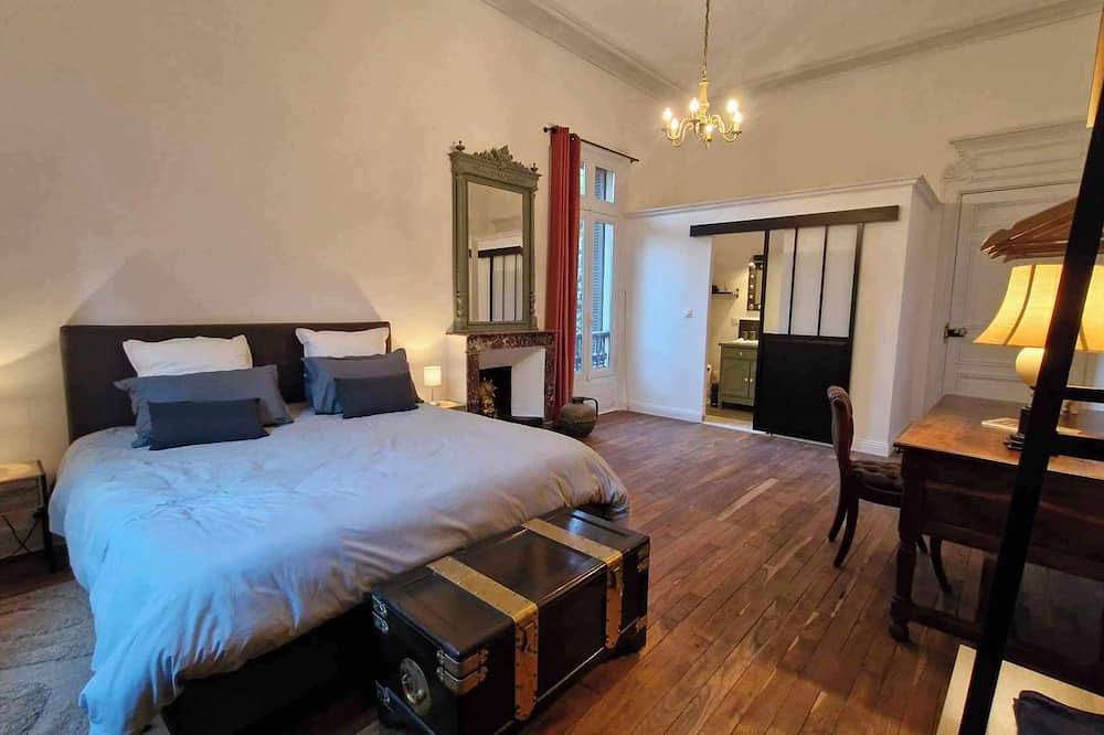 Appartement entier, Le Manoir de la Belle Endormie in Valréas, Enclave de Valreas