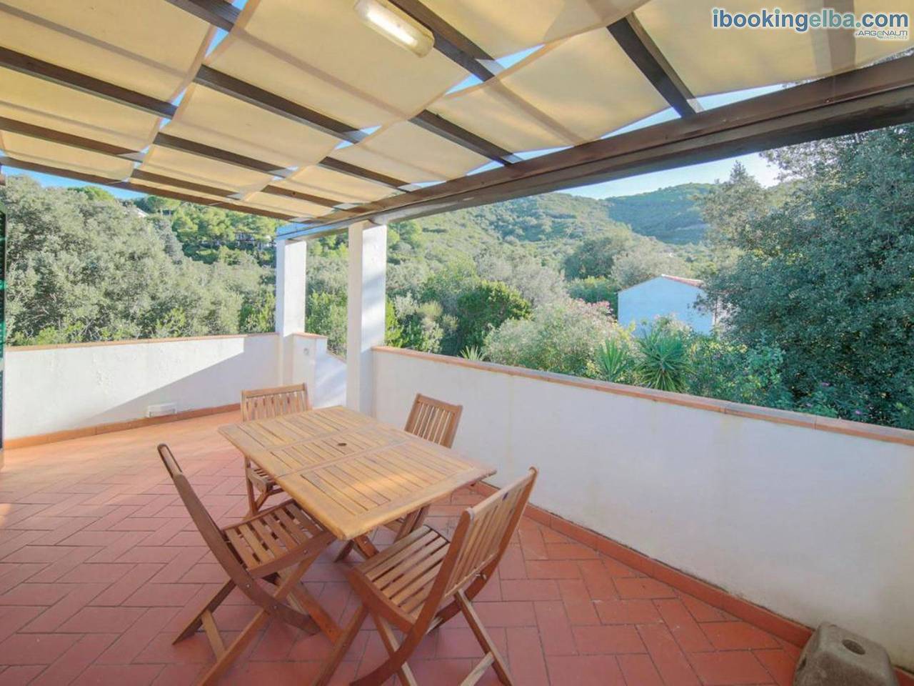 Ferienhaus für 4 Personen mit Terrasse in Procchio, Elba