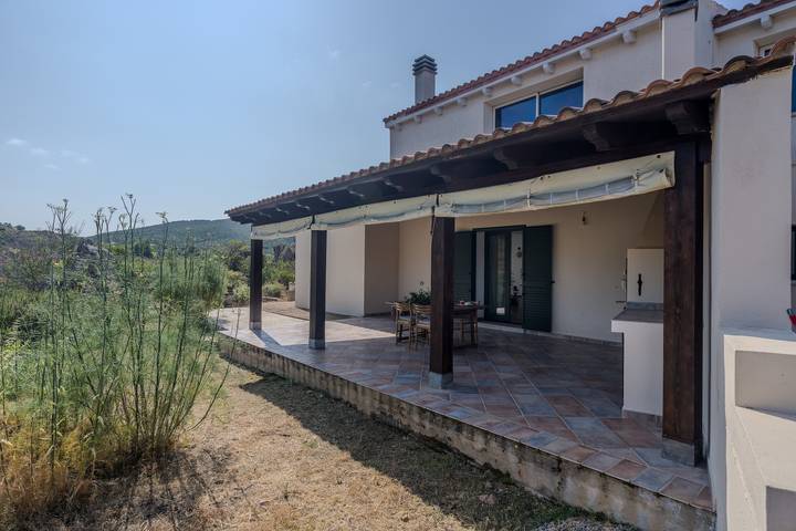 Casa vacanze "Maya" con vista sulle colline, terrazza privata e Wi-Fi in Olbia, Gallura