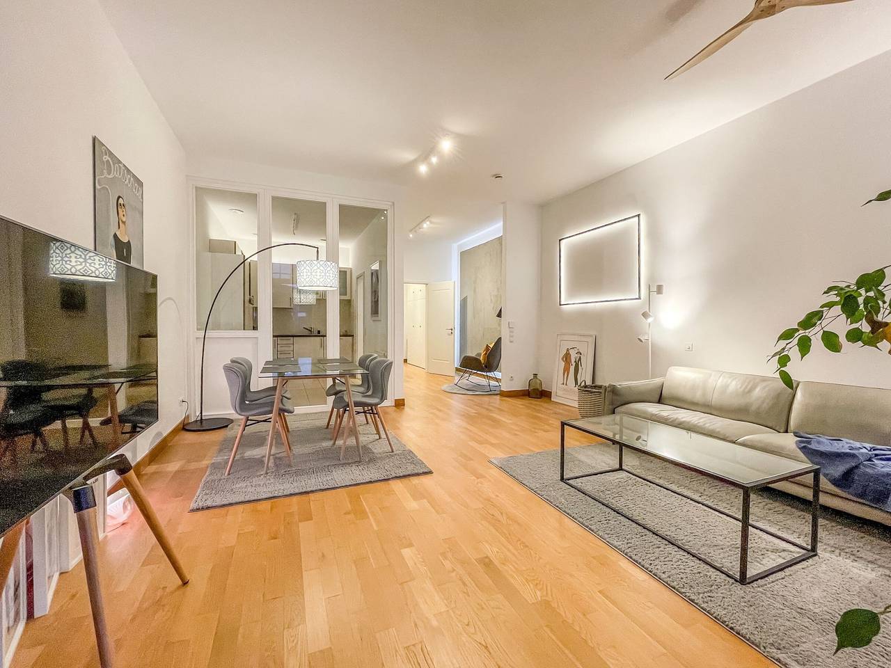 Ganze Wohnung, Apartment '4 Neue Suite, 79qm' mit Gemeinschaftsterrasse, Balkon und Wlan in Baden-Baden, Nordschwarzwald