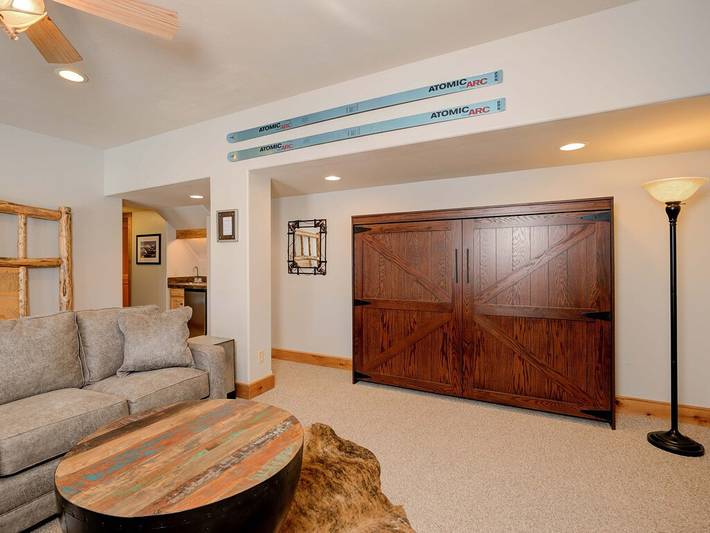 Vacation rental for 12 people, with hot tub and terrace in Big Sky