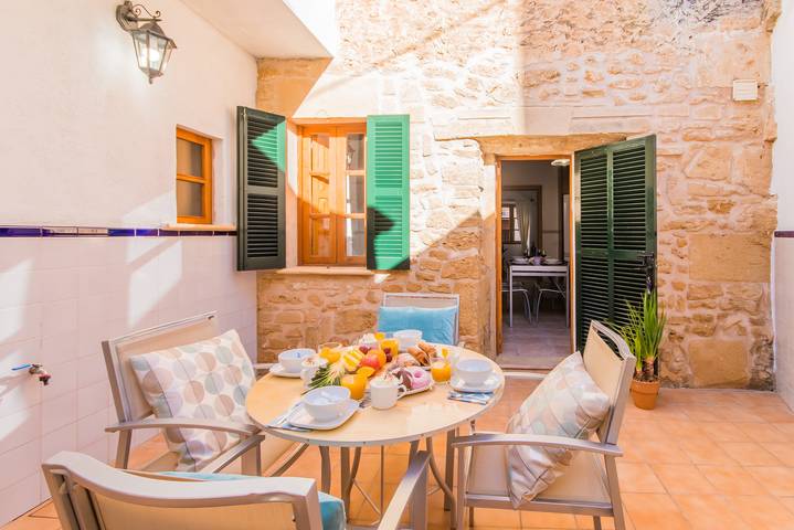 Ferienhaus für 6 Personen, mit Terrasse und Garten - 1