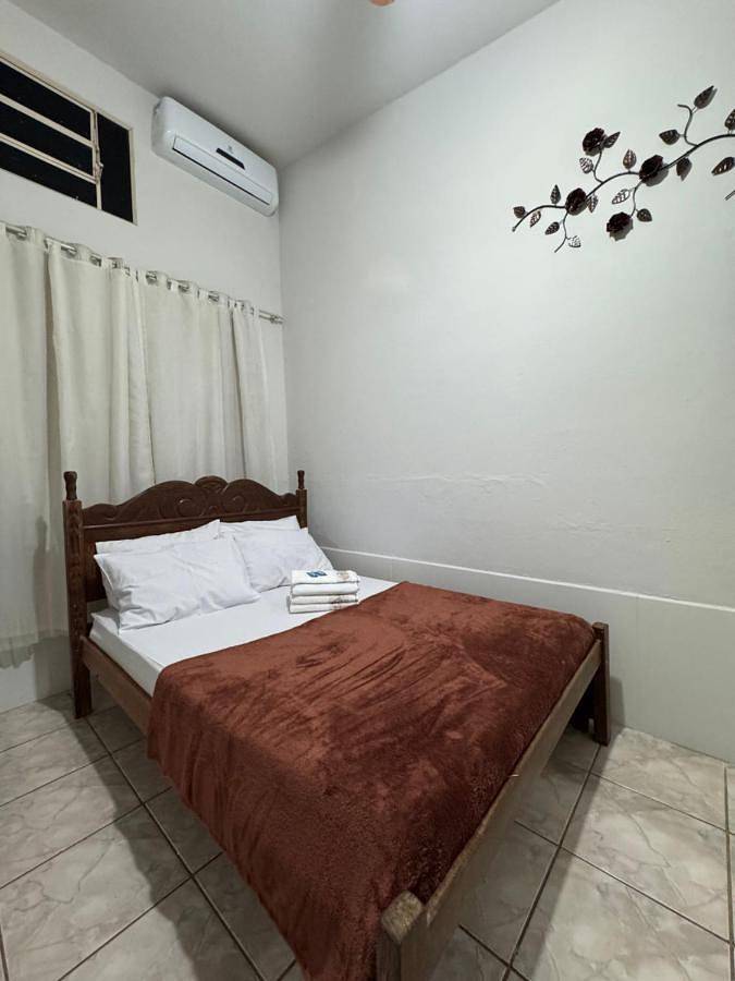 Casas e apartamentos de temporada para 2 pessoas, com jardim em Vargem Bonita (MG)