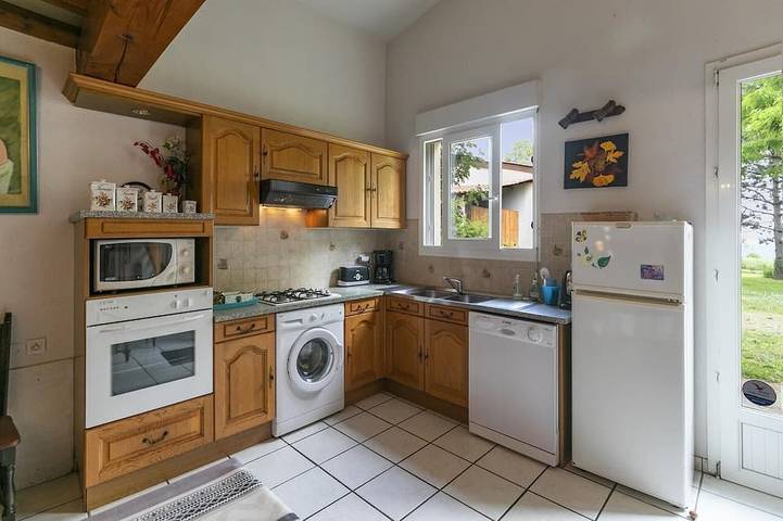 Gîte pour 6 personnes, avec jardin à Puydarrieux - 3