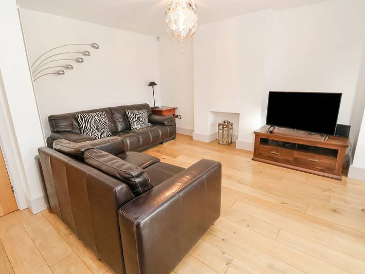 Gîte pour 5 personnes, avec jardin à Chester - 2