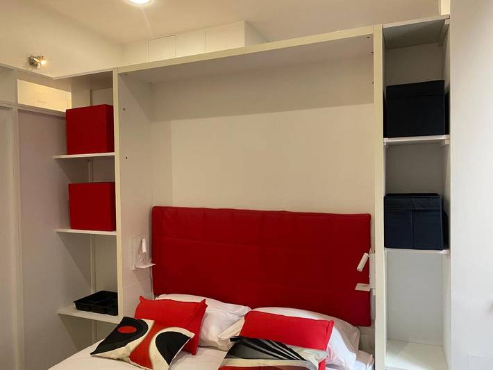 Geheel appartement, Appartement 'La Perla Del Colosseo' met wifi en airconditioning in Centrum van Rome, Rome