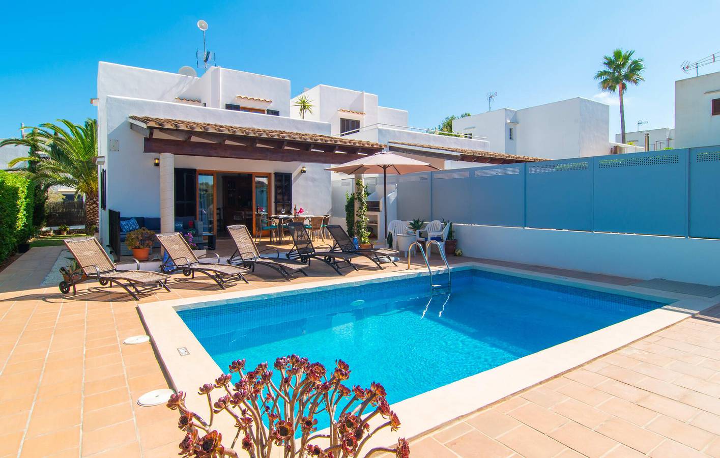 Retraite ensoleillée au bord de la mer avec piscine et terrasse in Cala d'Or, Santanyí